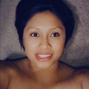 Meet your Posher, Elvira